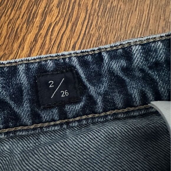 Lucky Brand distressed jean shorts. Size 2/26 - Picture 5 of 5